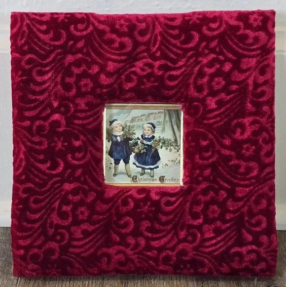 Beautiful Deep Red Plush Velvet Frame with Antique Christmas Postcard - Picture 1 of 4